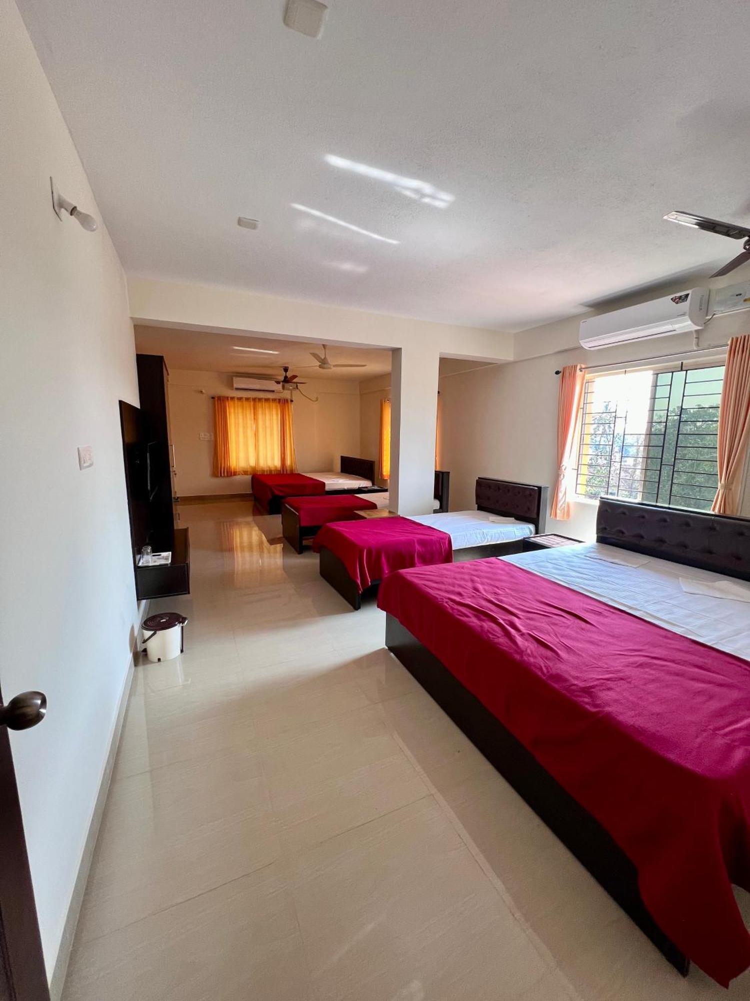 Shree Swarna Comforts Udupi Bagian luar foto